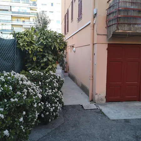 Apartman Sunny And Quiet - Near Sea
